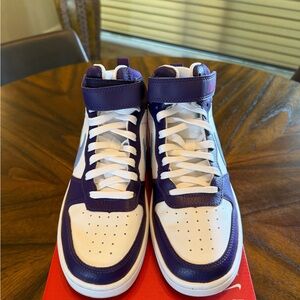 Nike Court Borough Mid 2 (GS) - Size 6.5Y - CD7782-106